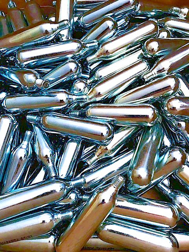 100 co2 16g - 100,